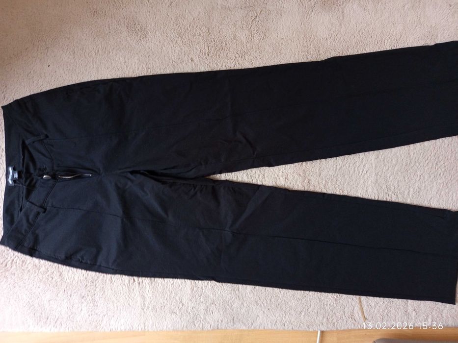 Spodnie dzwony , prettylittlething, 38