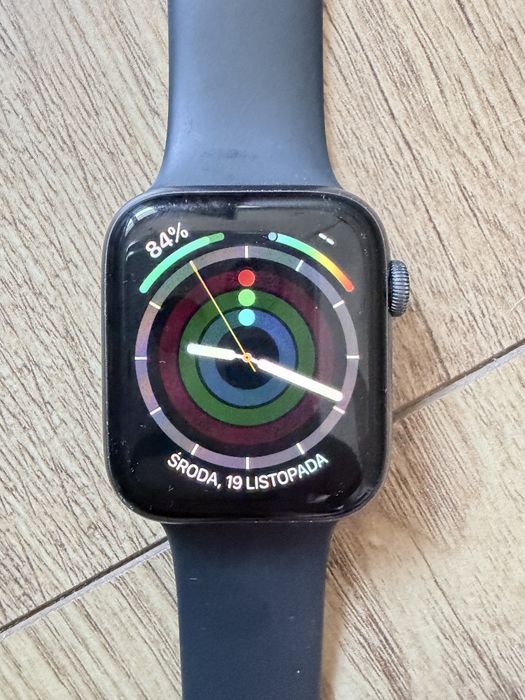 Apple Watch SE sprawny