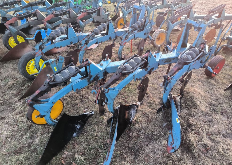 Pług Overum Agrolux Fiskars Kverneland pługi