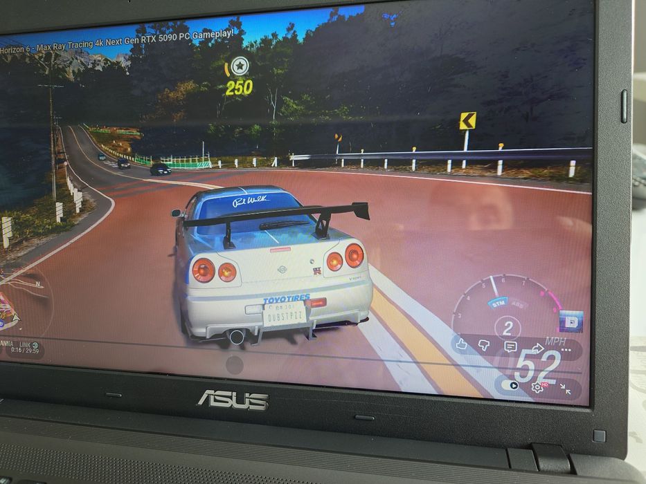 Laptop Asus K55V