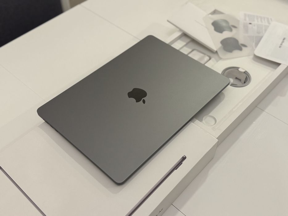 Apple MacBook Air 15" 16GB/1TB M2 Space Gray