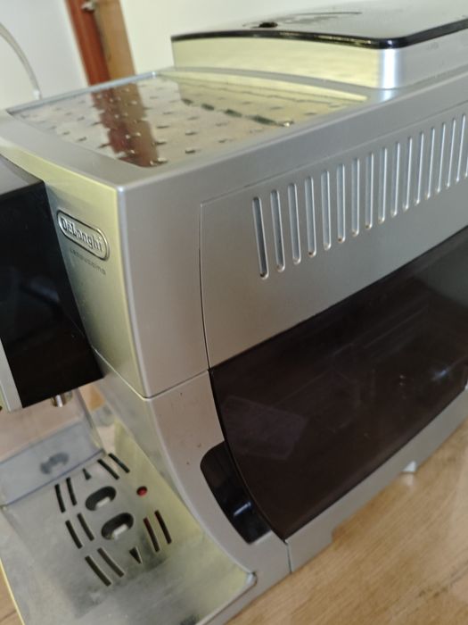 Ekspres DeLonghi