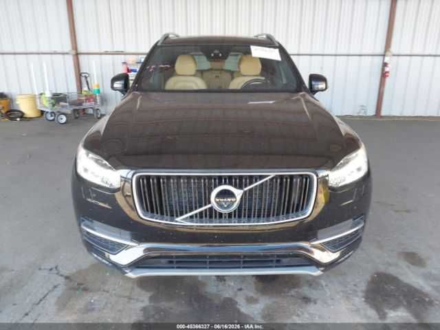 2018 Volvo XC90 T6 MOMENTUM