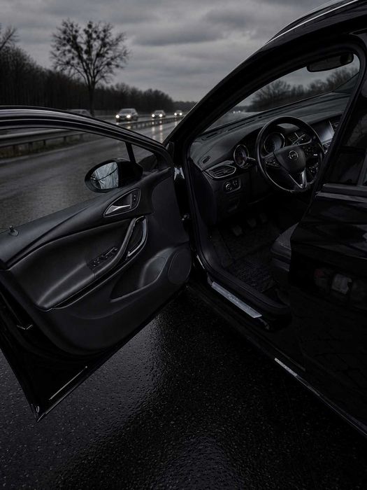 Opel Astra K Sports Tourer (універсал) у відмінному стані.