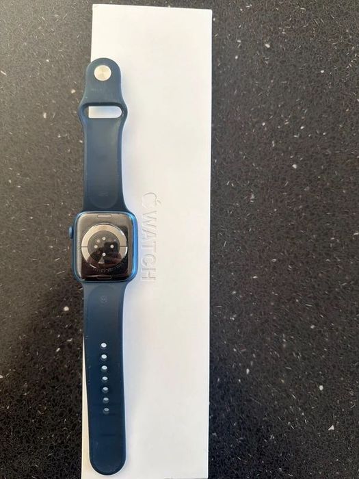 Apple Watch Series 7 45mm GPS + Cellular (LTE) – komplet