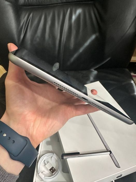 IPad оригінал/гарантія+зарядка+стилус