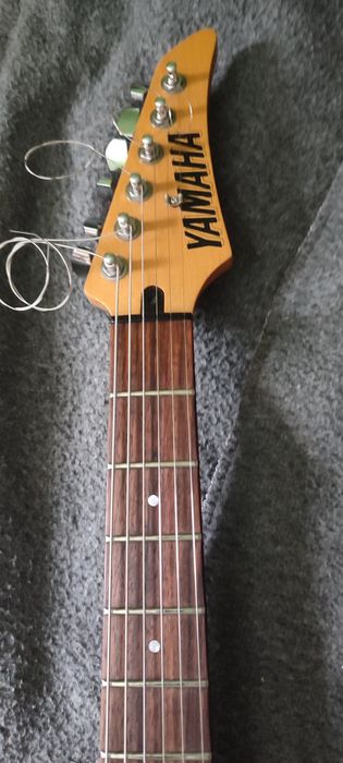 Електрогітара Yamaha rgx 121d