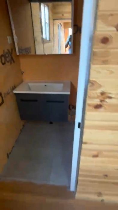 Casa movel em semitrailer “tiny home”