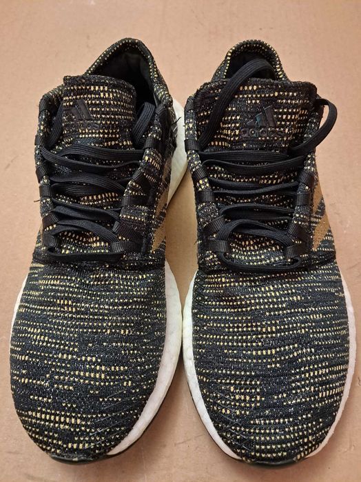 Кроссовки Adidas размер 42 стелька 27.см