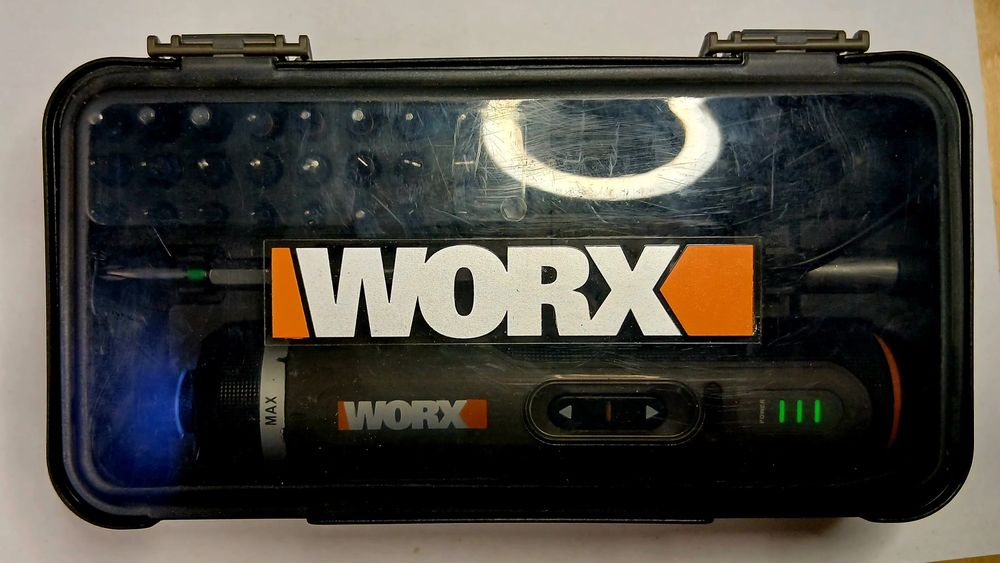 Електровикрутка Worx WX242 оригінал повний комплект (без однієї біти)
