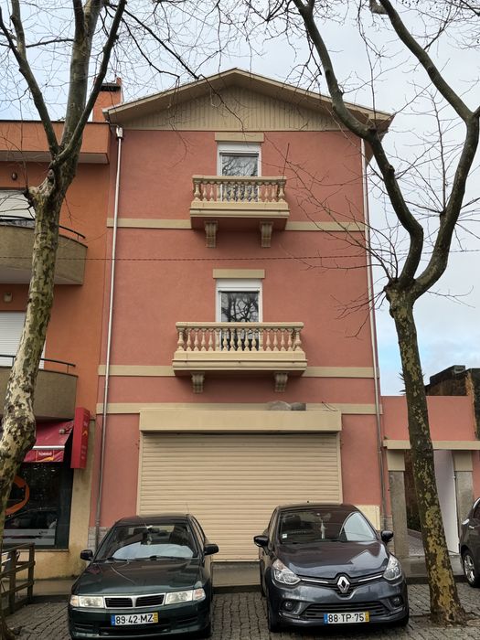 T2 Novo e Mobilado Despesas Incluídas Comboio à Porta Praia da Granja