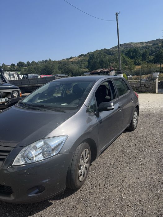 Toyota Auris — fotografia 3