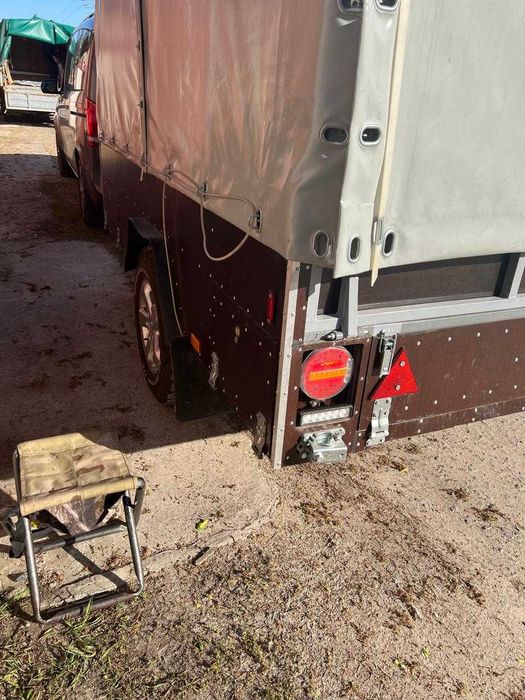 Причіп автомобільний