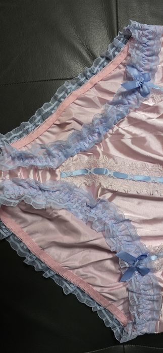 Nowe Frywolne Majtki Satynowe Z Koroneczkami Roz. XL/42/14