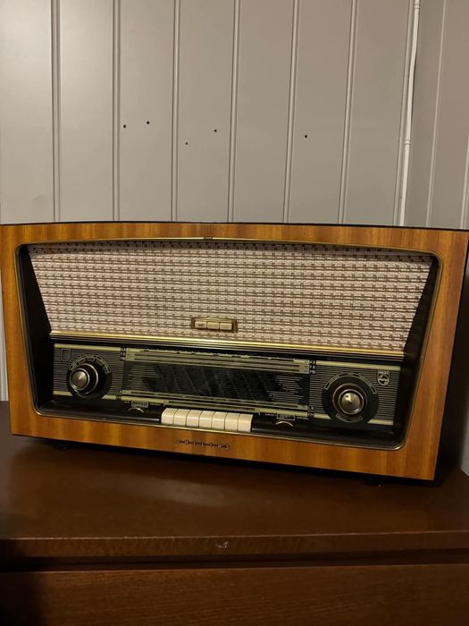 Radio lampowe Philips scala