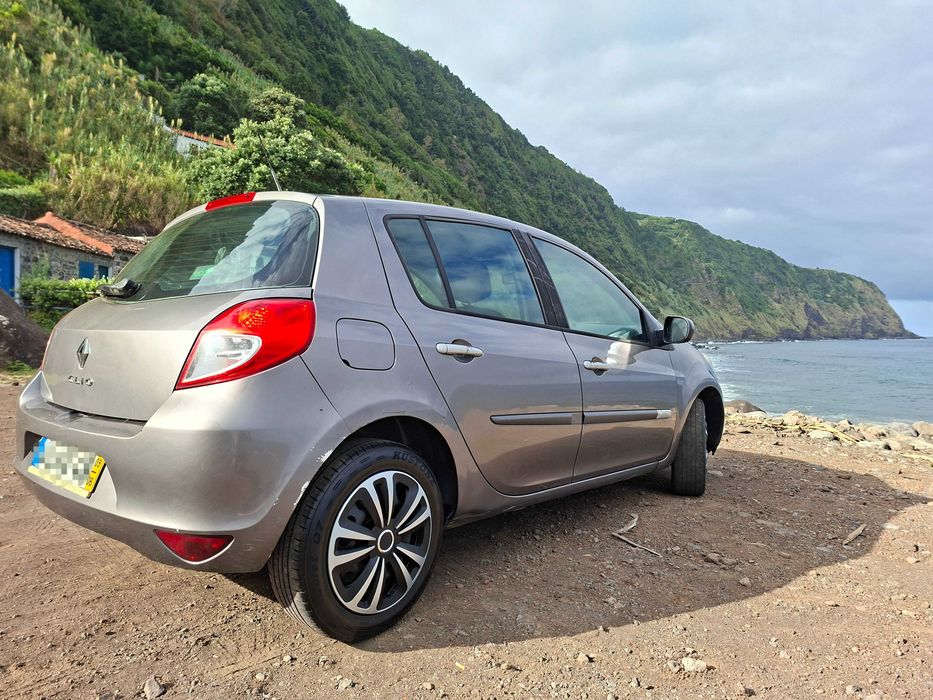 Renalt clio ll 1.2 Gasolina 2009