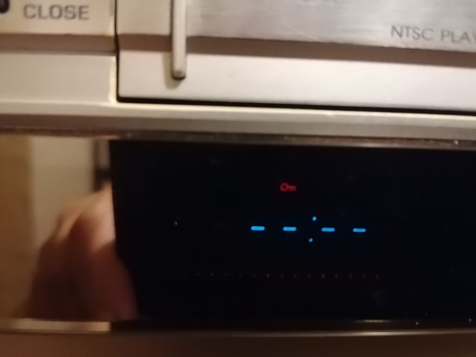 Magnetowid LG DVC5930-, czytaj opis