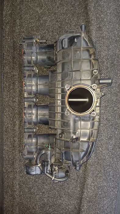 Впускний колектор 2.0 TSI