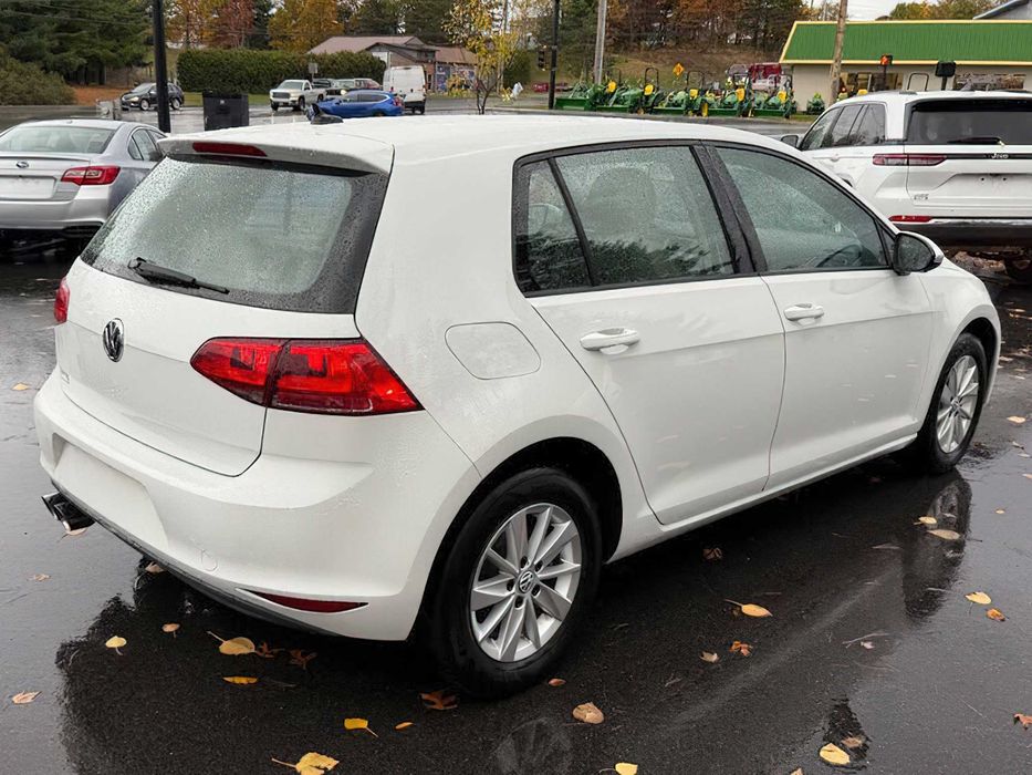 Volkswagen Golf      2015