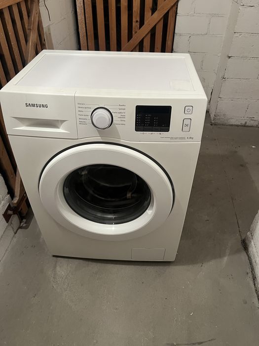 Pralka SAMSUNG (6kg) w bardzo dobrym stanie