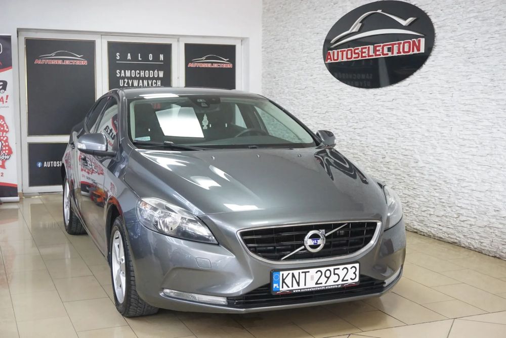 Volvo V40