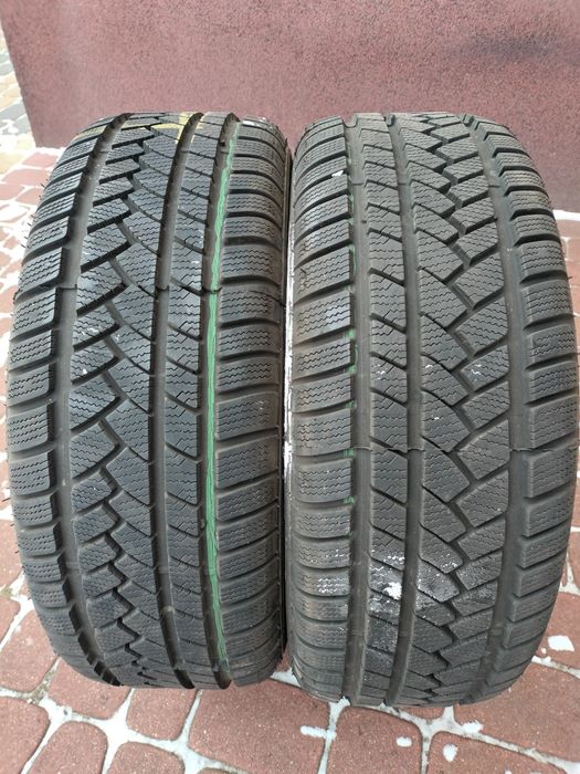 Opony zimowe 215/50/17 Jak Nowe DOT4224 Cena za 2 sztuki