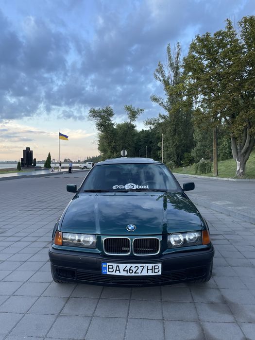 Продам BMW E36 рест