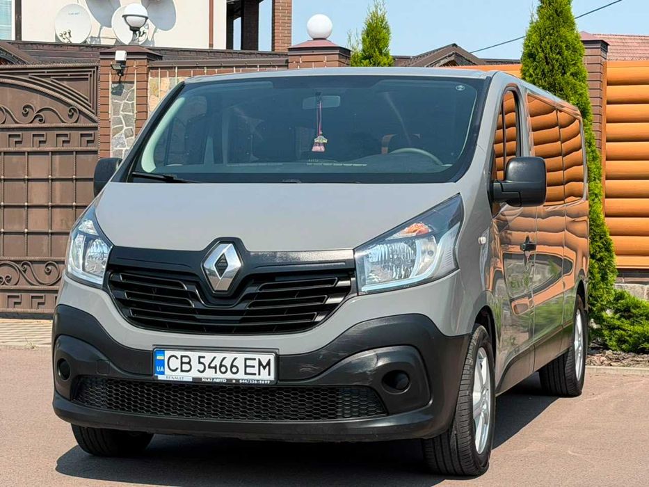 Renault Trafic 2017 оригінальний пасажир