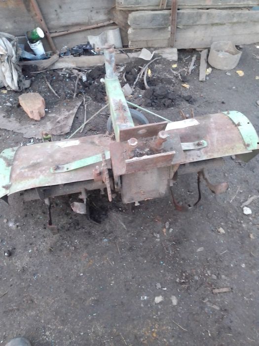 фриза мотоблока важкого в задовільному стані продаю по нинадо