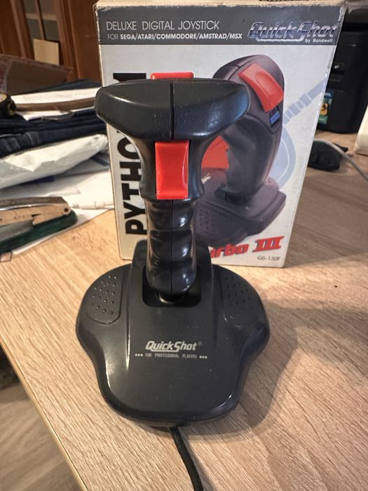 Python 1 joystic Atari Comodore