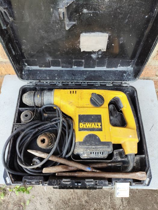 Перфоратор DEWALT, D25404 -QS, комплект