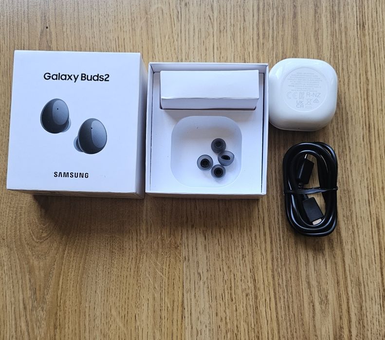 Sluchawki samsung buds 2