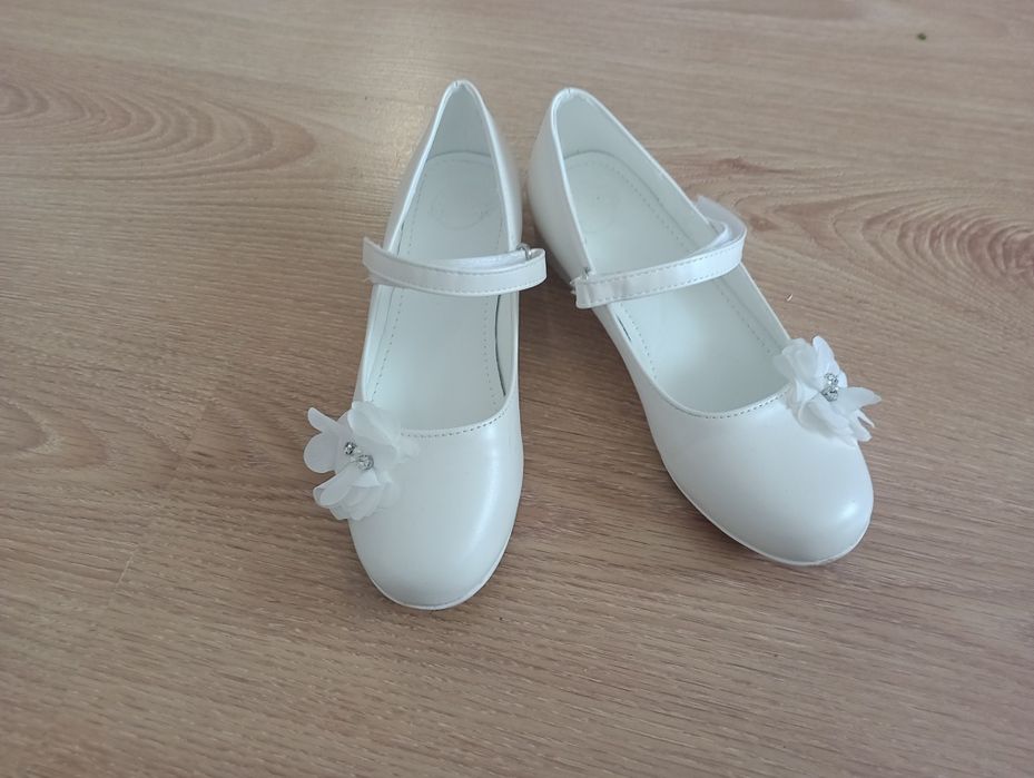 Buty na wesele lub  komunię