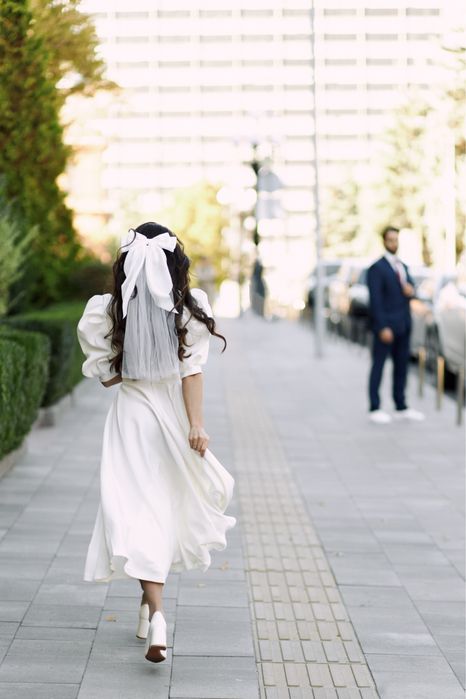 Сукня весільна, на випускний, святкова, біла, міді