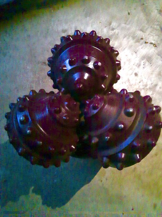 Долото шарошкове 215,9