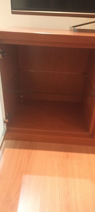 Móvel versátil,  TV, mesas cabeceira,