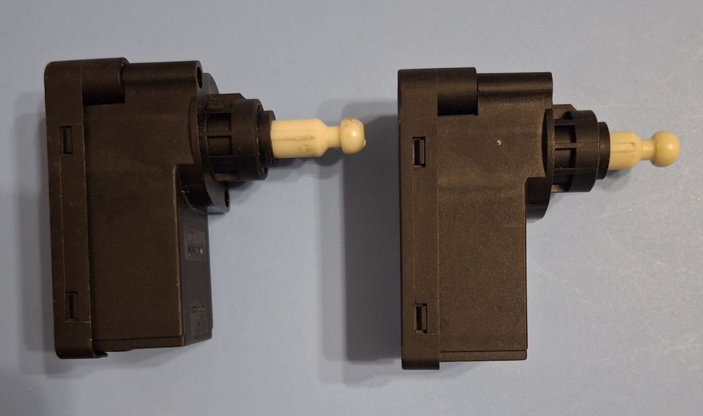 Коректор фари SKODA OCTAVIA  A5 2004-2008 дорестайл