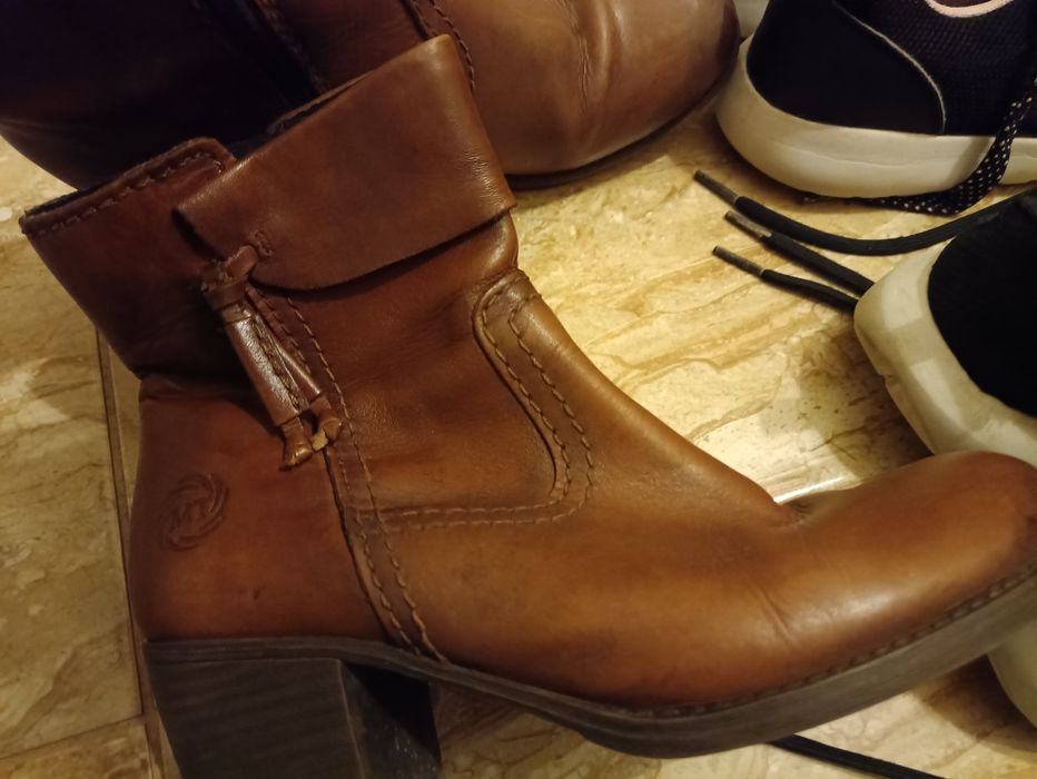 Wyprzedaż pakę 11 par butów rozmiar między 36-38