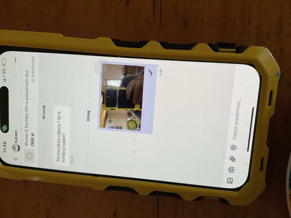 IPhone 15 Pro Max 1Tb w pancernym etui