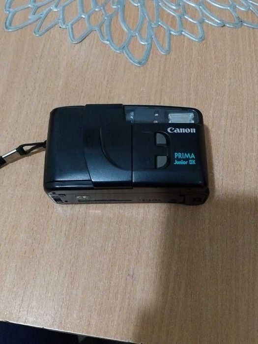 Aparat fotograficzny analogowy Canon Prima Junior DX.