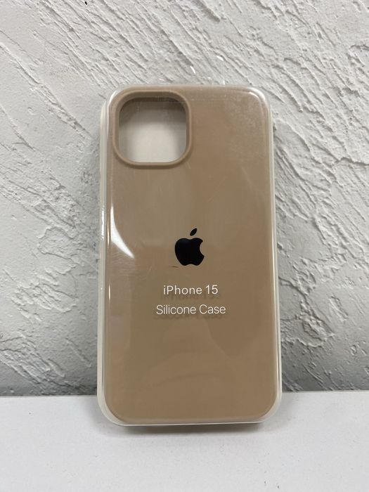 чохол на iPhone 15