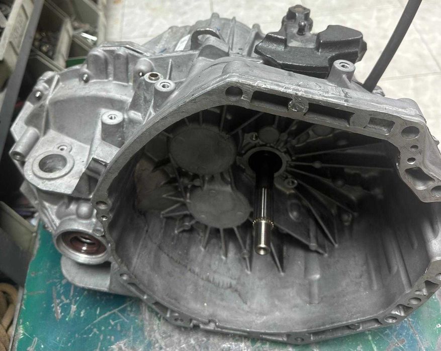 CAIXA VELOCIDADES PF6040 - MOTOR R9M 408