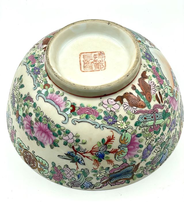 Taça Medalhão Porcelana Chinesa  familia rosa chinês