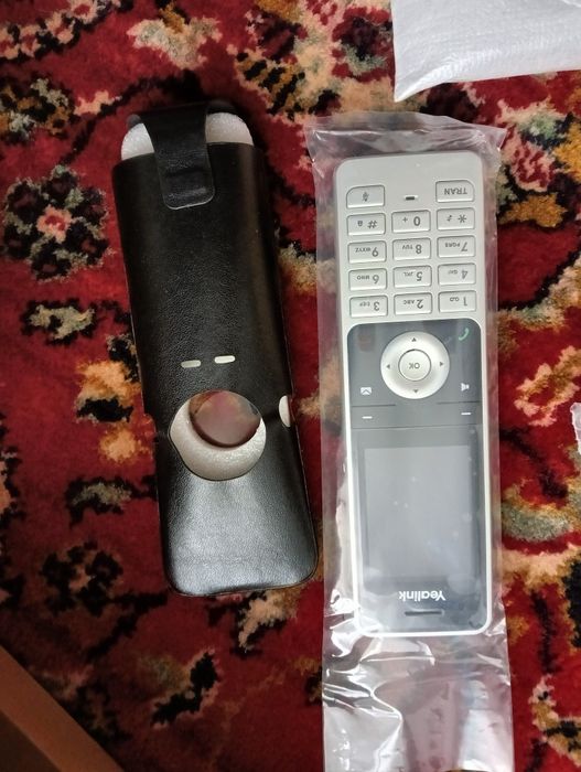 Telefon biznesowy firmowy Yealink W56H i pokrowiec