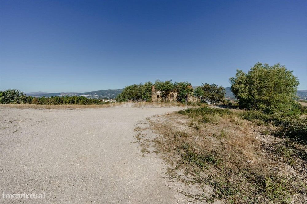 Quintinha T2 / Covilhã, Ferro