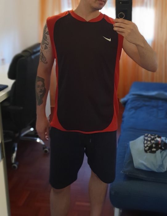 T-shirt Manga Cava da Nike