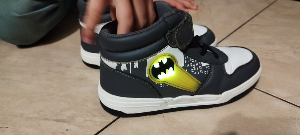 Buty jesienne dla chłopca Batman 33