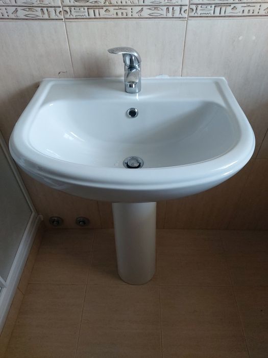 Vendo louças de casa de banho marca sanindusa