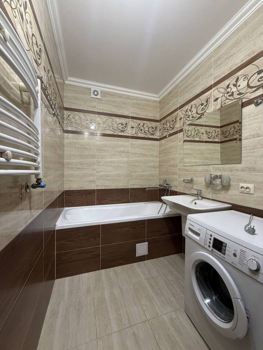 Продаж просторої 3 кімнотної квартири з газом