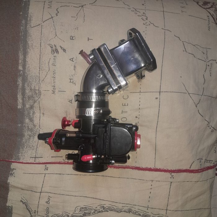 Впускной колектор на дио 27-18 срочно